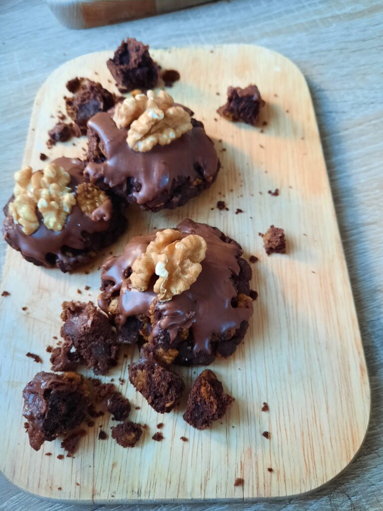 neuseeländische Brownies mit Walnüssen